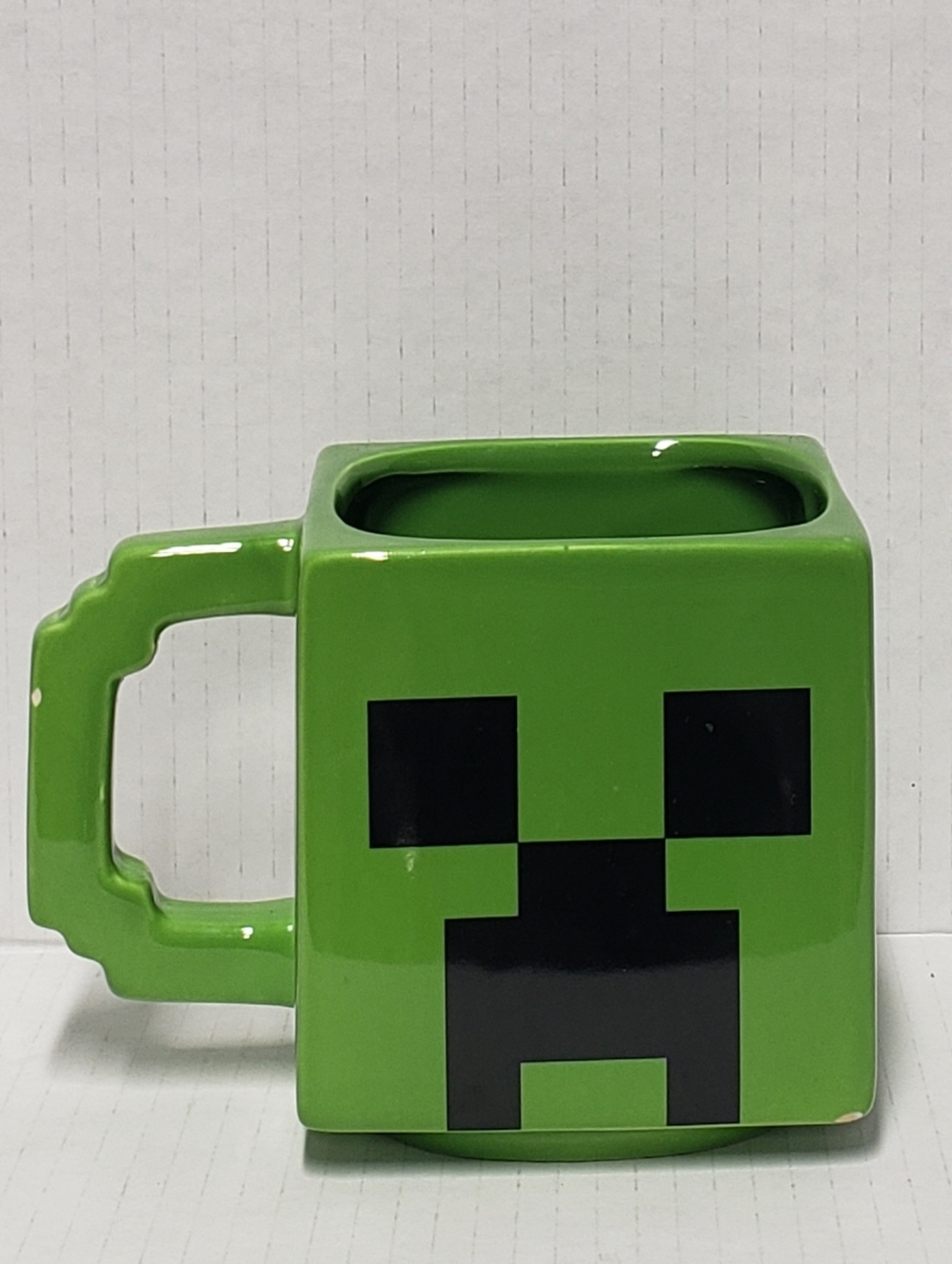 Green Minecraft Creeper Ceramic Mug 8 Oz. Used